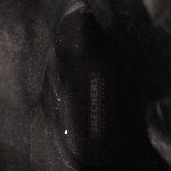 Skechers Engineer Boots - Picture 4 of 5